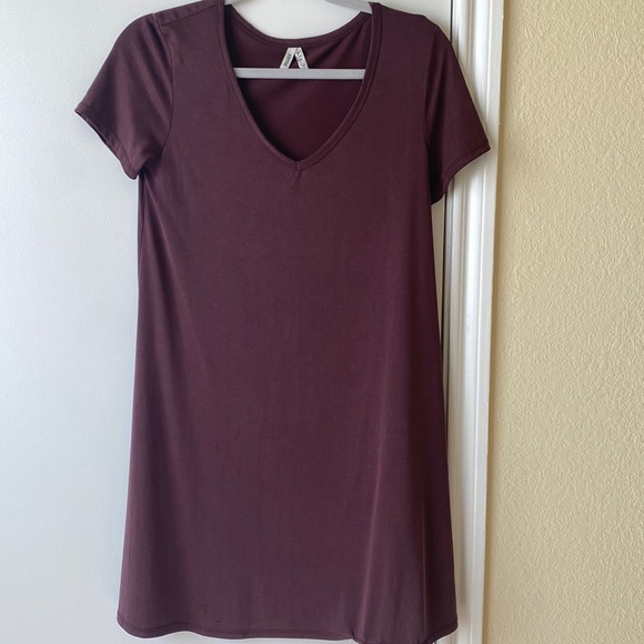 Burgundy dress - Picture 1 of 2